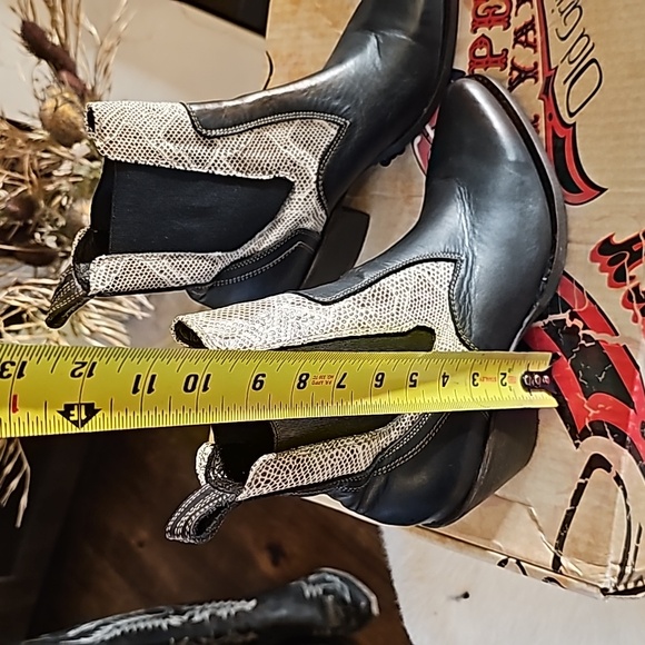 Sending out best offer I can 😍Gorgeous Old Gringo Boots - Picture 8 of 8